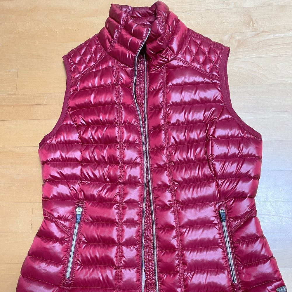 Tommy Hilfiger women's red down vest, size XS